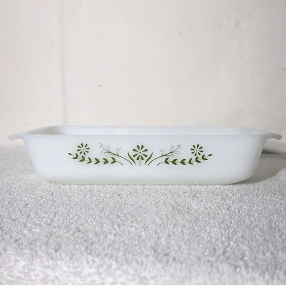 Vintage Milk Glass Green Daisy Flower Loaf  Pan - Picture 1 of 11